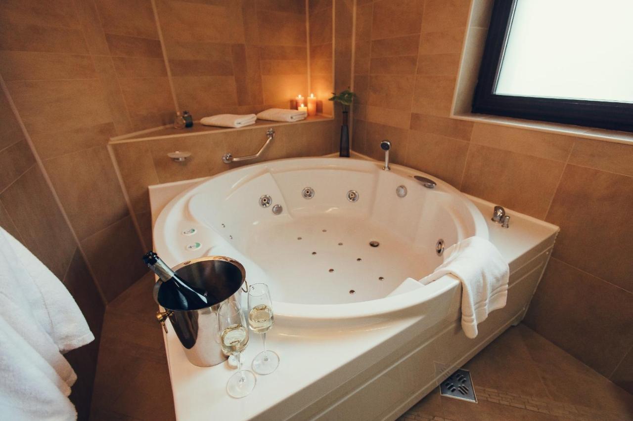 Denisa Boutique Hotel Poiana Brasov Buitenkant foto