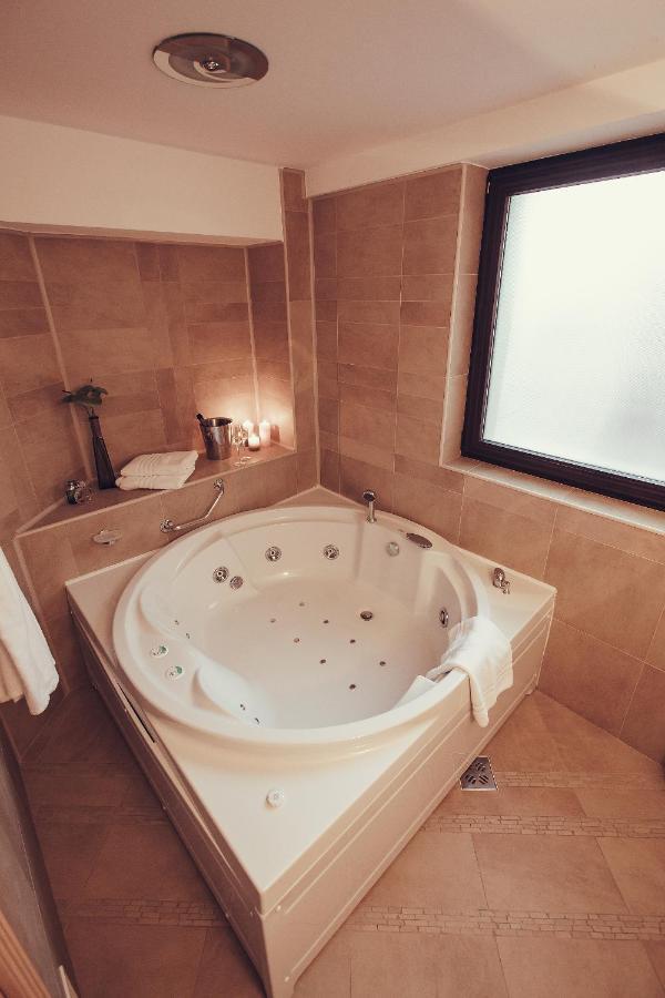 Denisa Boutique Hotel Poiana Brasov Buitenkant foto