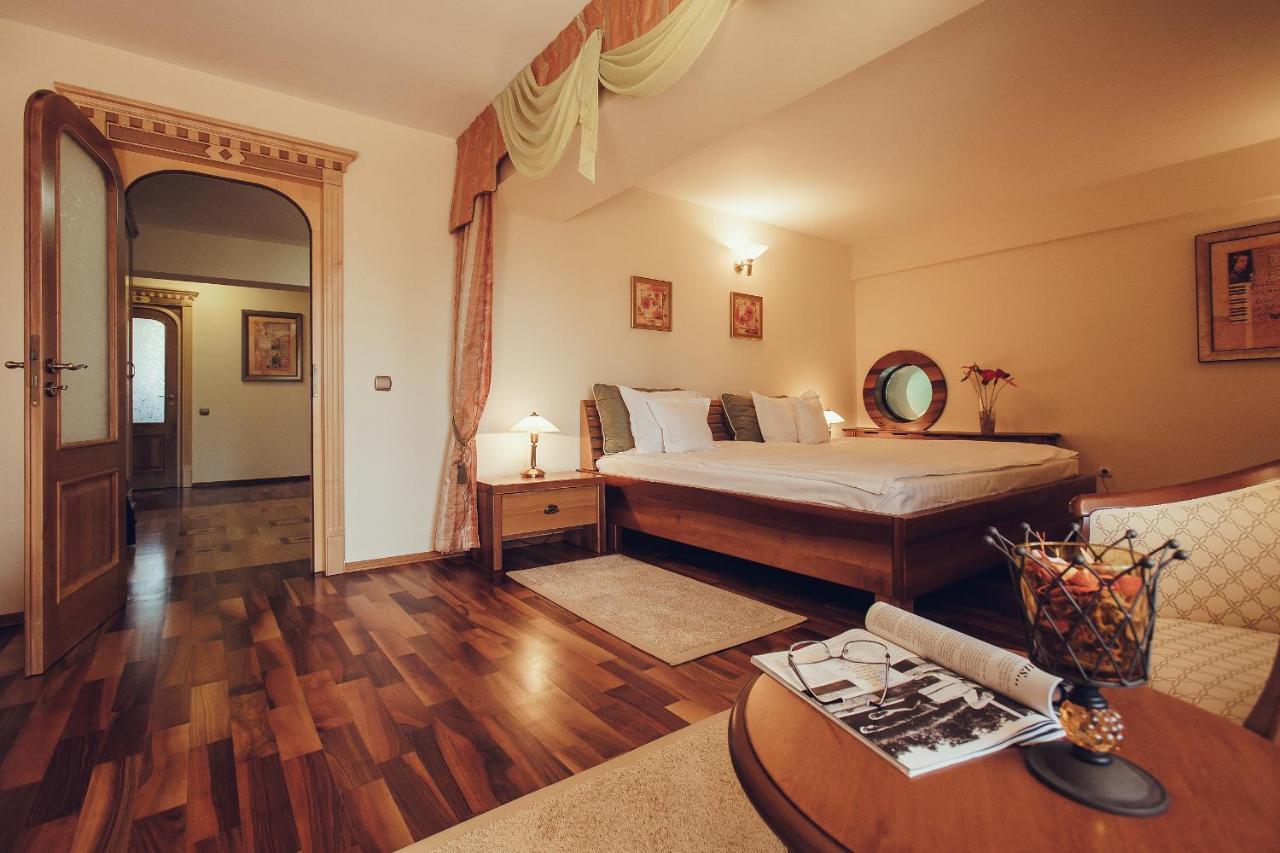 Denisa Boutique Hotel Poiana Brasov Buitenkant foto
